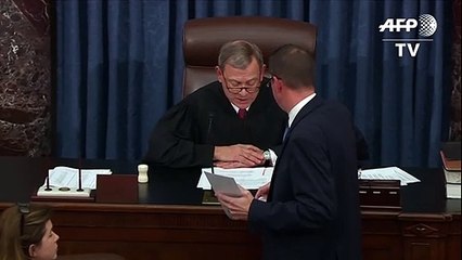 Trump é absolvido das acusações do processo de impeachment