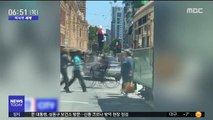 [이 시각 세계] 멜버른 한복판에서 차량 올라가 '소동'