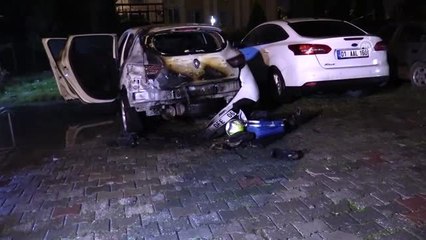 Kundaklanan otomobilde hasar oluştu