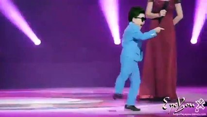 10-Year-Old Performs Epic 'Gangnam Style' Dance! 🎉