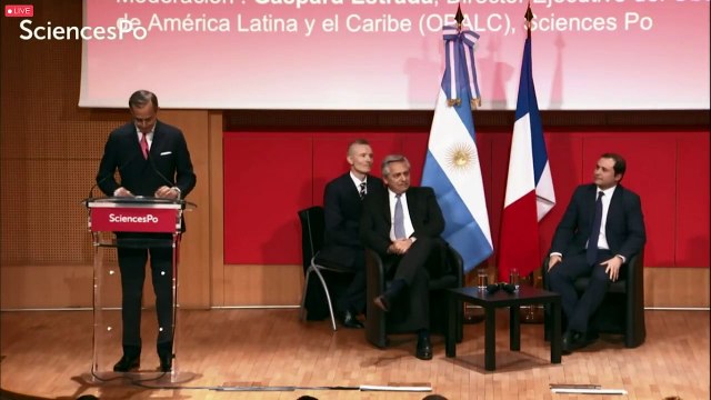 Conferencia del presidente Fernández en el Instituto de Estudios Políticos de París