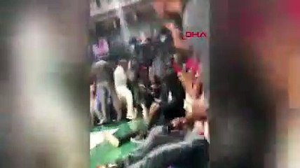 Ünlü boksör kameralar önünde eşinin boğazını sıktı