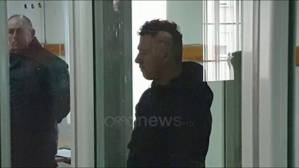 Ora News - Del para gjykatës burri që vrau gruan, la tre fëmijë jetim