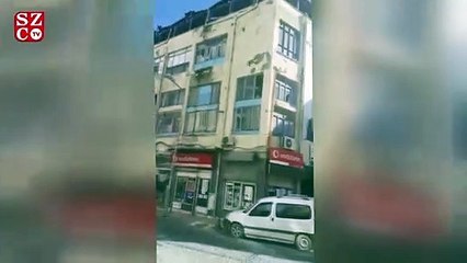 Şiddetli rüzgar cami minaresini devirdi