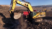 Cat 385C Excavator Loading Trucks - Sotiriadis⁄Labrianidis Mining