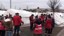 Türkiye'nin dört bir yanından depremzedelere yardıma geldiler