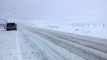 Fırtına ve kar yağışı Bosna Hersek'te hayatı olumsuz etkiliyor - BOSNA