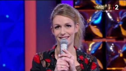 PHOTO N'oubliez pas les paroles  - Margaux s'amuse d'un petit détail concernant sa...