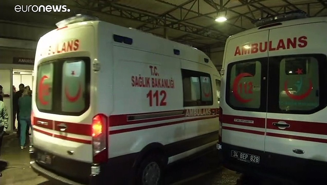 Τρεις νεκροί και δεκάδες τραυματίες από το αερο...