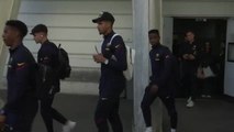 Los jugadores del Barça llegan al aeropuerto de Bilbao