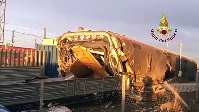 Treno Frecciarossa deraglia a Lodi, morti due macchinisti -1- (06.02.20)