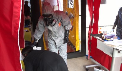 Exercice de décontamination à l'aide d'un sas aux urgences du CHR de Huy