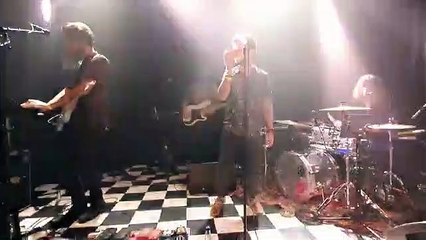 Chemical Fame ft. Epoque Bleue - Rosé Piscine - live Case à Choc'