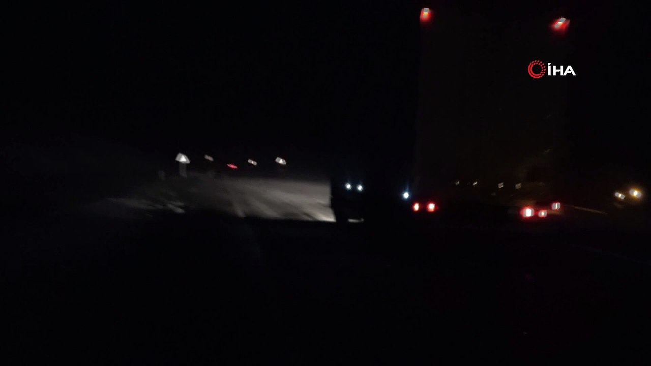 Ardahan'da tipi ulaşımı aksatıyor