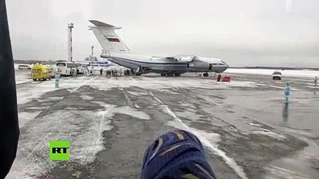Primer avion militar ruso que evacuo a ciudadanos rusos de Wuhan por el brote de coronavirus llega a Tiumén en Rusia