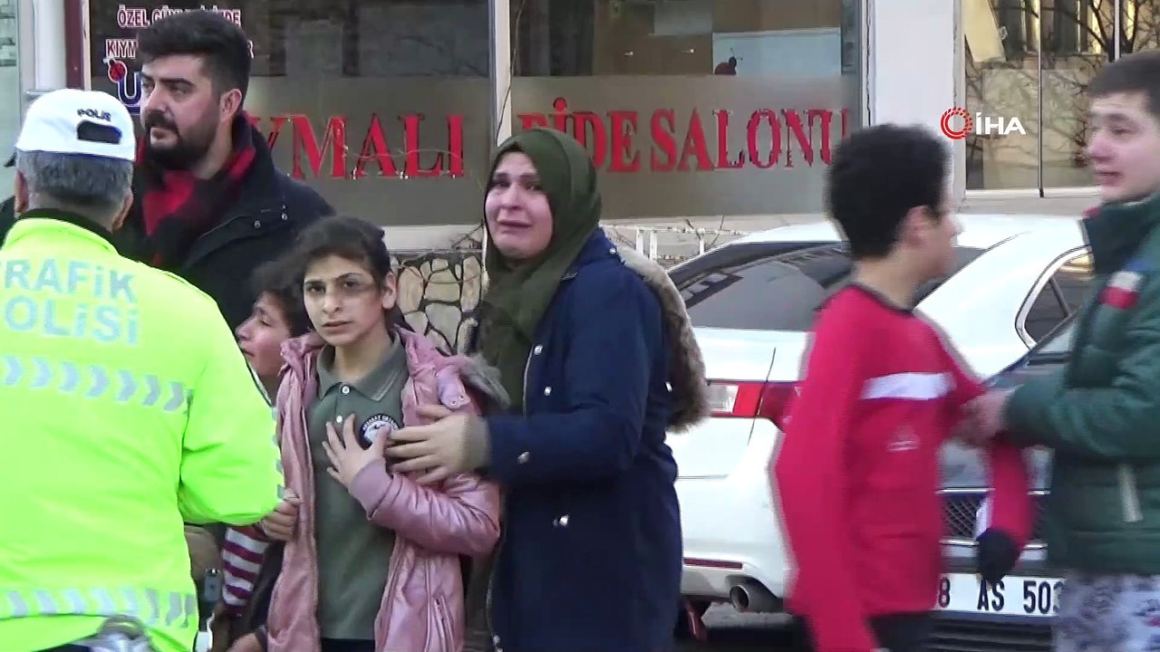 Yangında çocuklarını bulamayan annenin feryadı yürekleri dağladı