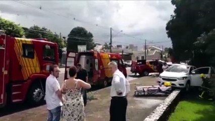 Forte batida entre C3 e Onix é registrada na Rua Salgado Filho