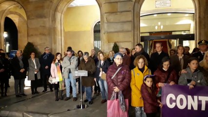 Concentración en la plaza Mayor de Gijón por el asesinato de Lorena Dacuña