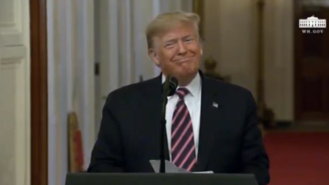 Trump asegura haber sido víctima de una caza de brujas