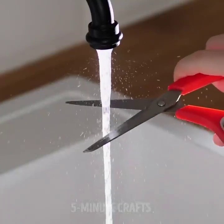 5 MINUTE CRAFT - 24 COOL TRICKS YOU SHOULD TRY AT HOME