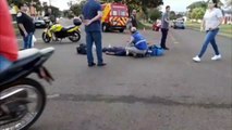 Motociclista fica ferido em forte batida contra Celta na Avenida Piquiri