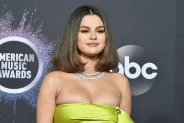 Selena Gomez Thinks Instagram is “Destroying” Some of Her Generation