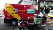 Condutor de moto fica ferido em colisão contra viatura da PM no Centro; Siate foi acionado