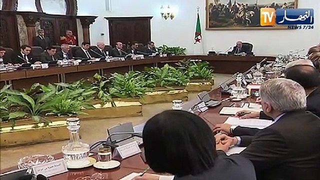 رئيس الجمهورية يترأس أمس الخميس مجلسا وزاريا إستثنائيا