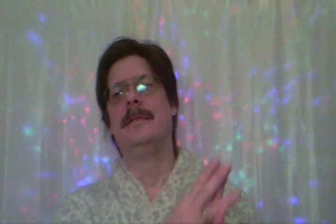 1643. AND THE RACE IS ON THE PANDA BEAR VERSES THE CANADIAN BLACK BEAR, WHO IS GOING TO WIN THIS RACE.