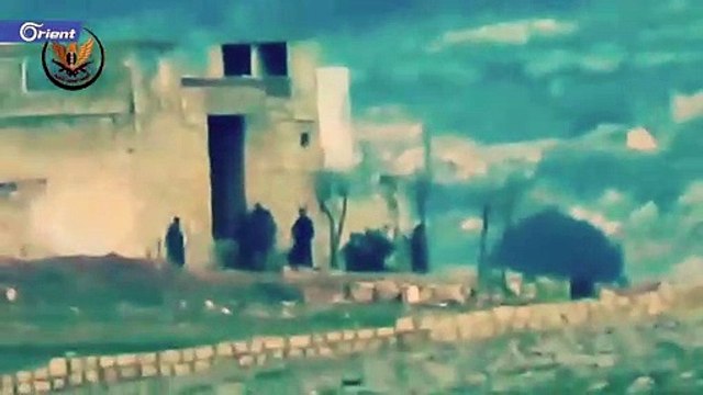 شاهد.. انفجار صاروخ وسط مجموعة عناصر لميليشيا أسد