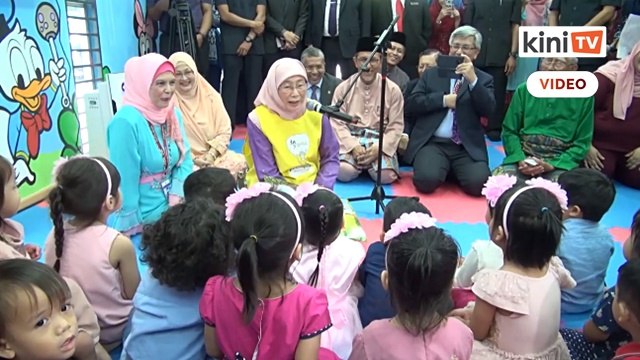 'Mak Tok' bercerita kisah singa dan tikus