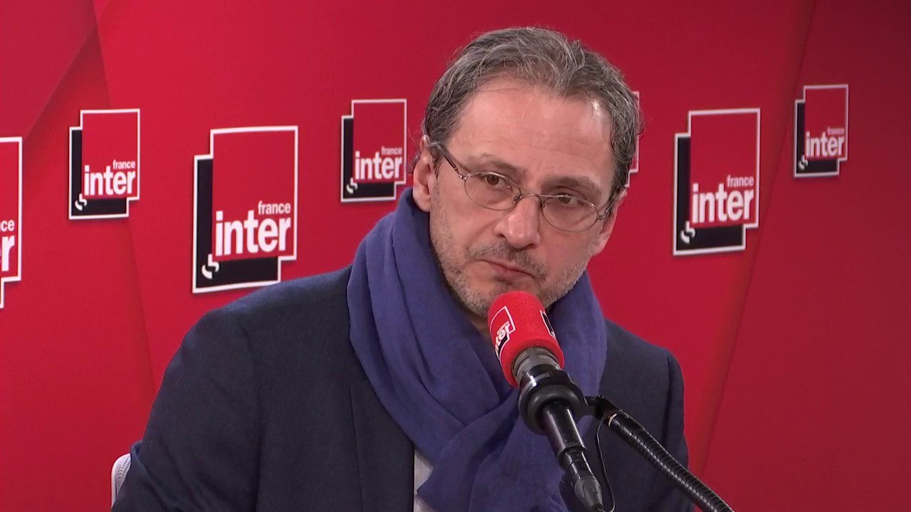 Pierre-Henri Tavoillot, philosophe : "Qu'est-ce que la police ? La police, c'est la violence à l'égard de ceux qui ne respectent pas la loi. Envisager une police non-violente, ça veut dire qu'il n'y a pas besoin de police"