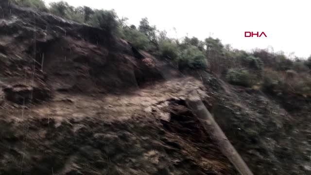 Karabük karabük-zonguldak yolunda heyelan