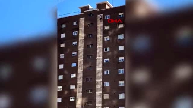 Koruyucu ekipman kullanmadan binaya tırmandı, gözaltına alındı