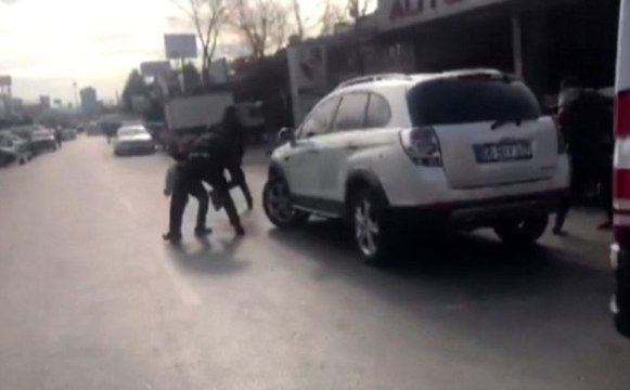 İstanbul'da nefes kesen hırsızlık operasyonu polis kamerasında