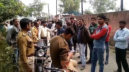 इटावा: संदिग्ध परिस्थितियों में महिला ने लगाई फांसी, कारण अज्ञात