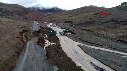 Adana pozantı'da sel nedeniyle yol çöktü-2