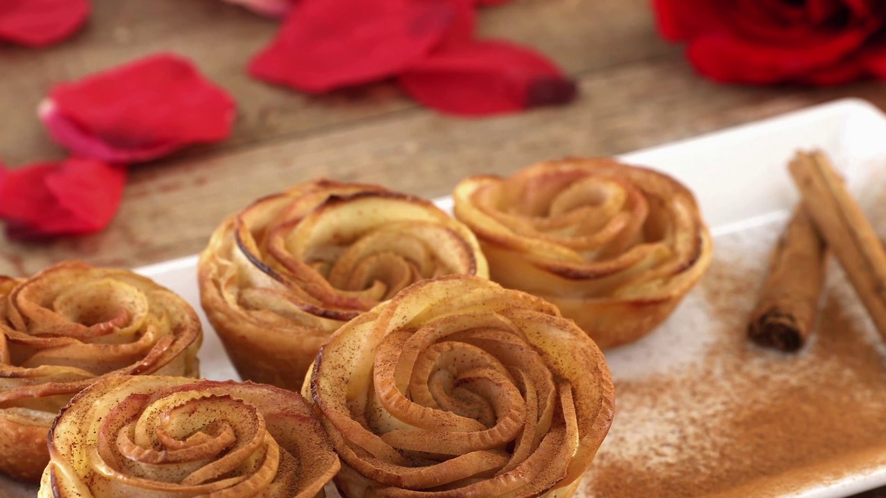 Rosas de manzana y hojaldre - Cocinatis