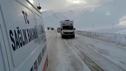 Yaşanan ilk çığın ardından yaşanan kurtarma çalışması UMKE kamerasında (2)