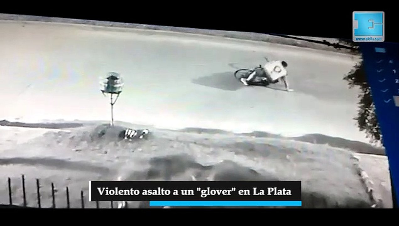 Violento asalto de motochorros a un "glover" en La Plata
