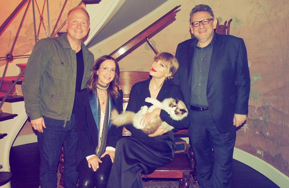 Taylor swift: platten-deal mit universal