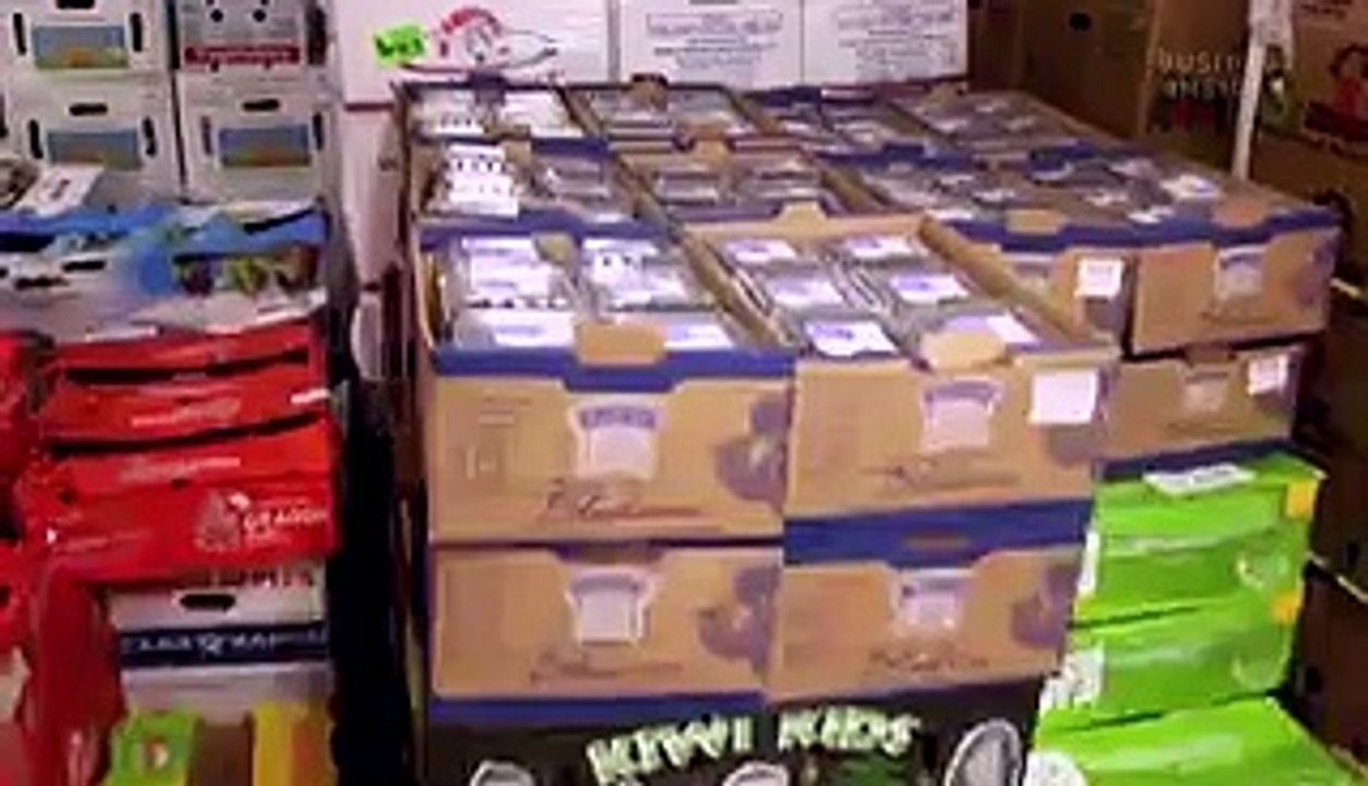 How 30,000 meals a day are made on the world's largest cruise ship, Royal Caribbean's Symphony of the Seas