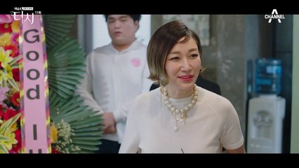 김보라에게 메이크업을 알려주는 주상욱 "발견하는 거야"