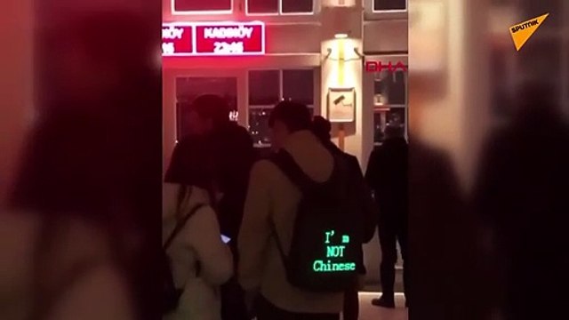 لستُ صيني .. تايواني يلجأ إلى طريقة طريفة لطمأنة الناس في تركيا