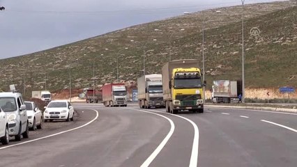 BM'den İdlib'e 37 tırlık insani yardım