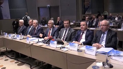 CHP'li büyükşehir belediye başkanlarının Adana toplantısı sona erdi