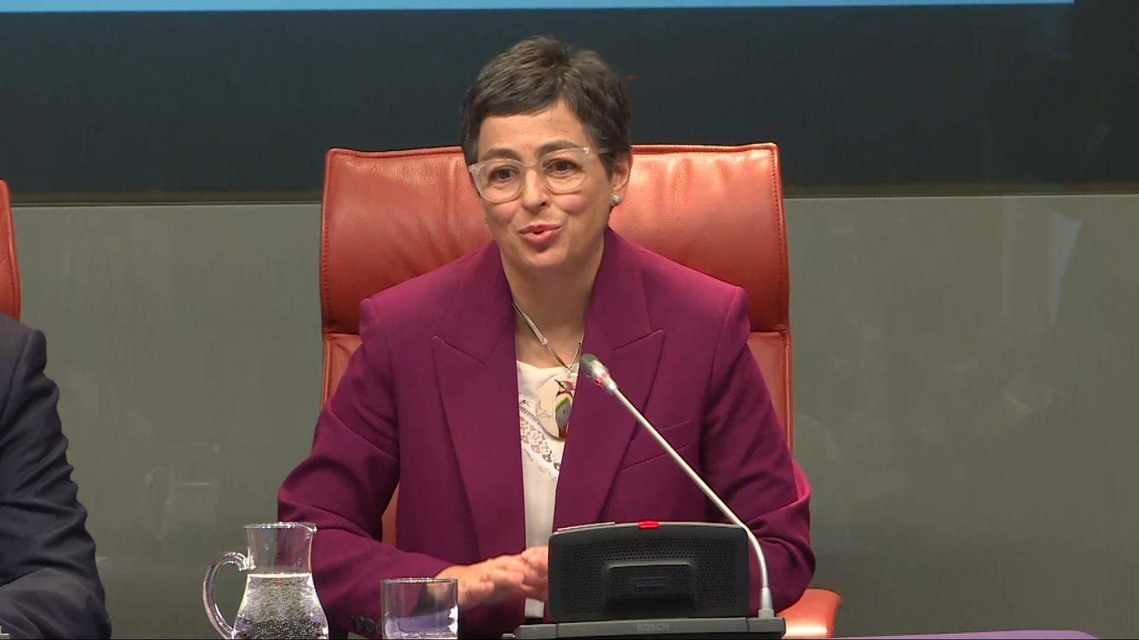 González Laya pide para Venezuela "una solución" de las partes