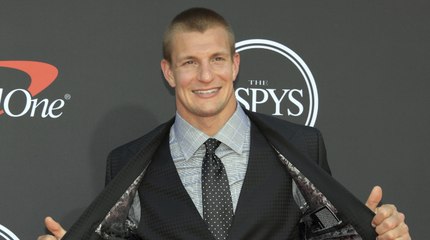 Is Rob Gronkowski The White Tiger On The Masked Singer?