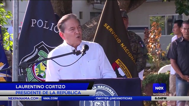 Entrega de nuevos equipos para los policías - Nex Noticias