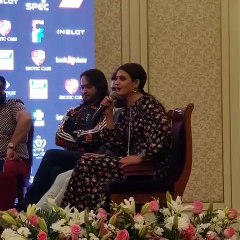 Hira Mina Sings Spotted At a press conference in Dubai